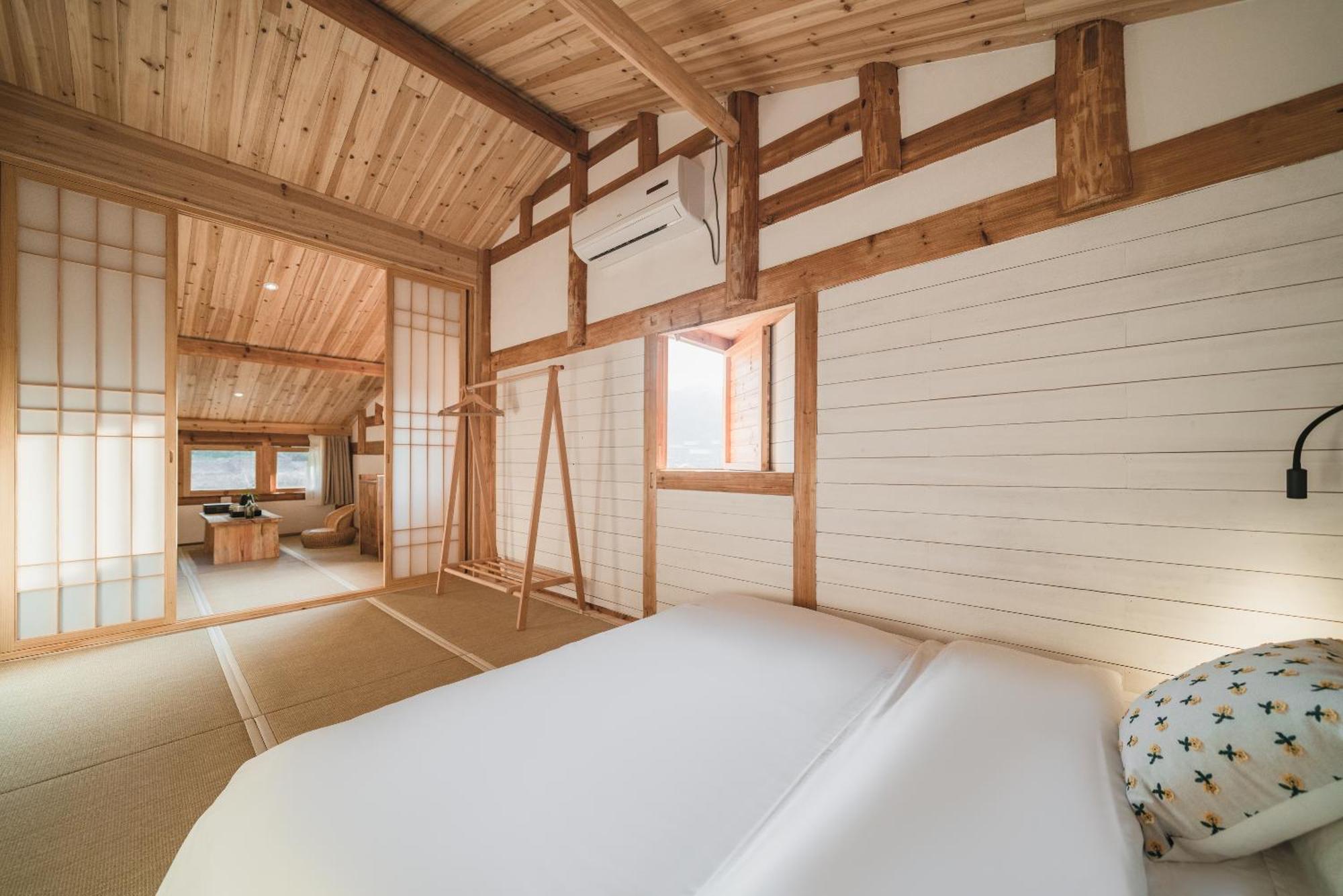 肇兴溪舍山堂 Creekside Inn หลีผิง ภายนอก รูปภาพ